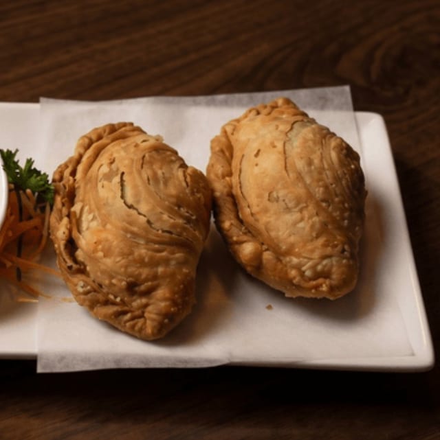 A-7 Veg Curry Puff.